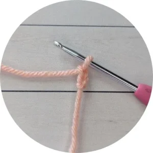 Chain Stitch: Repeat drawing yarn through
